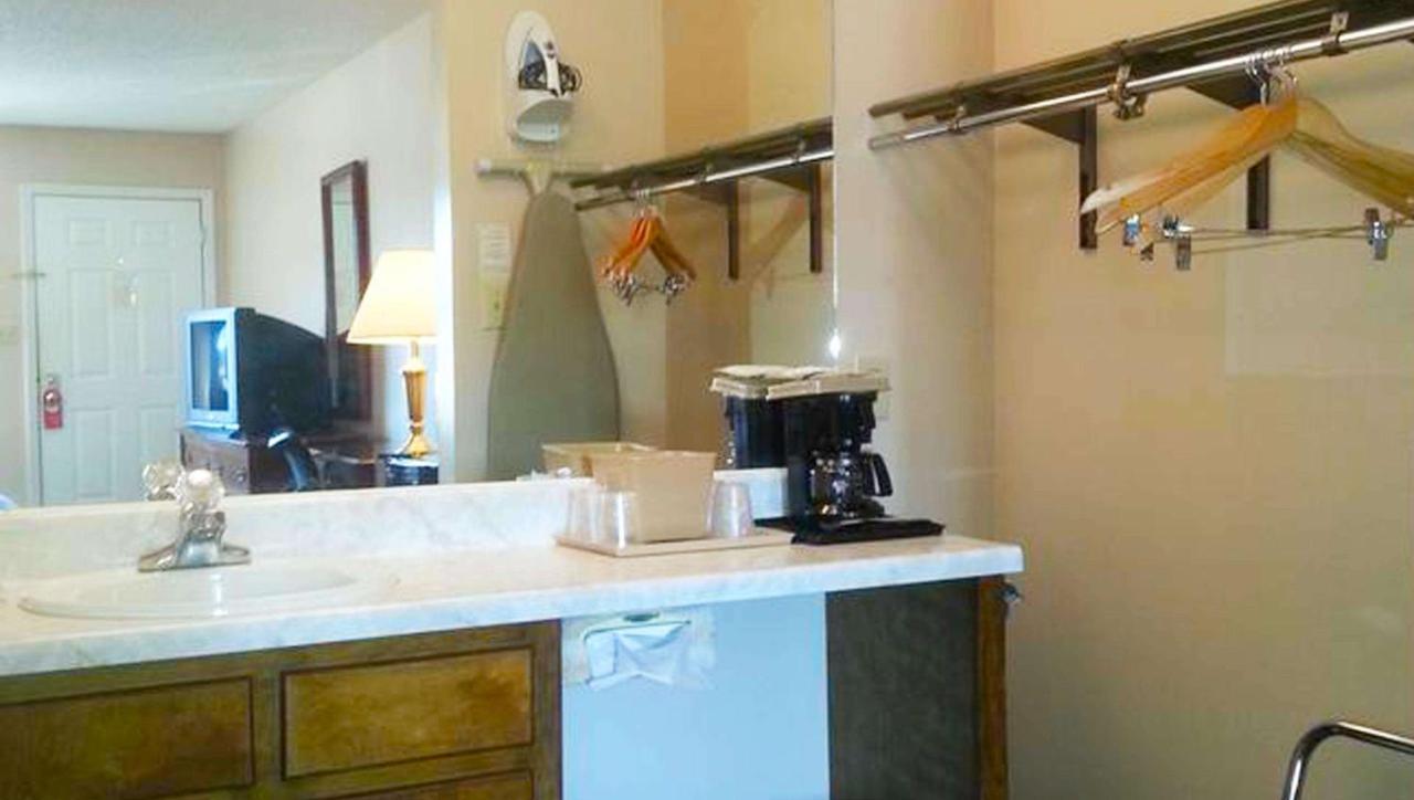 Stratford Motor Inn East Ellijay Екстериор снимка
